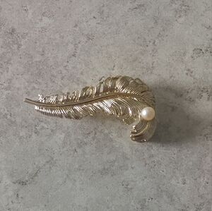 Vintage Marboux Signed Feather Brooch